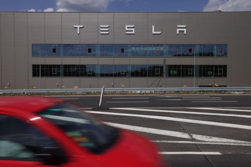 Tesla workers in Germany complain about home visits from their bosses