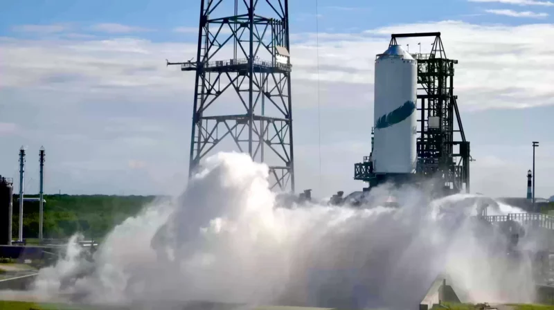 Blue Origin test fires the second stage of its New Glenn rocket.