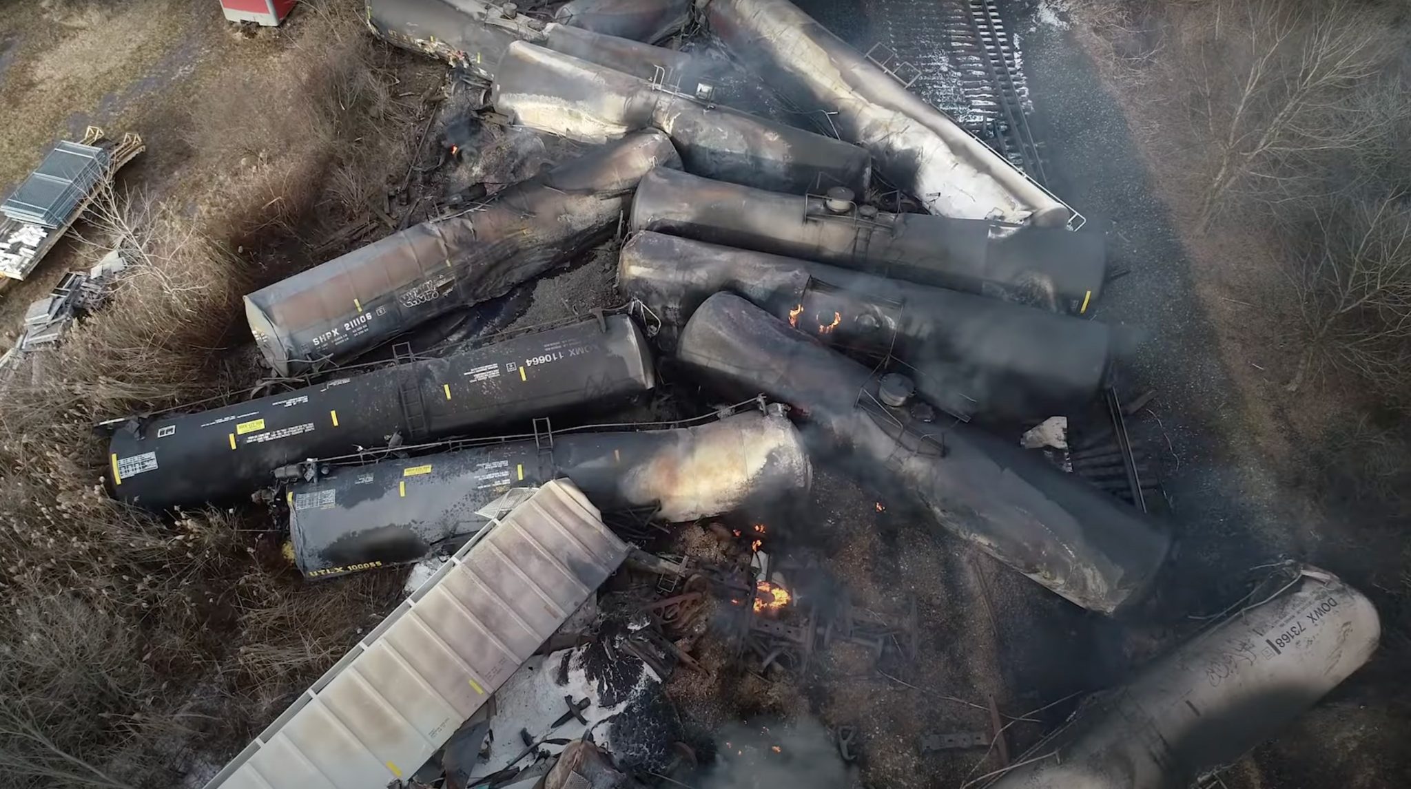 Toxic chemicals from Ohio train derailment lingered in buildings for ...