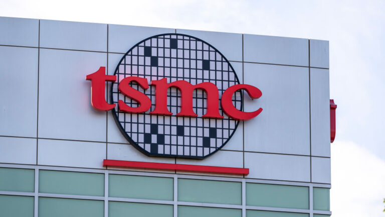 US suspects TSMC helped Huawei skirt export controls, report says