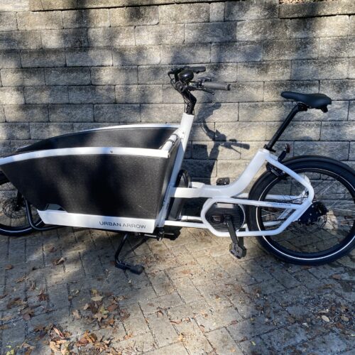 Urban Arrow’s front-loader is a stylish, functional cargo/kid hauler