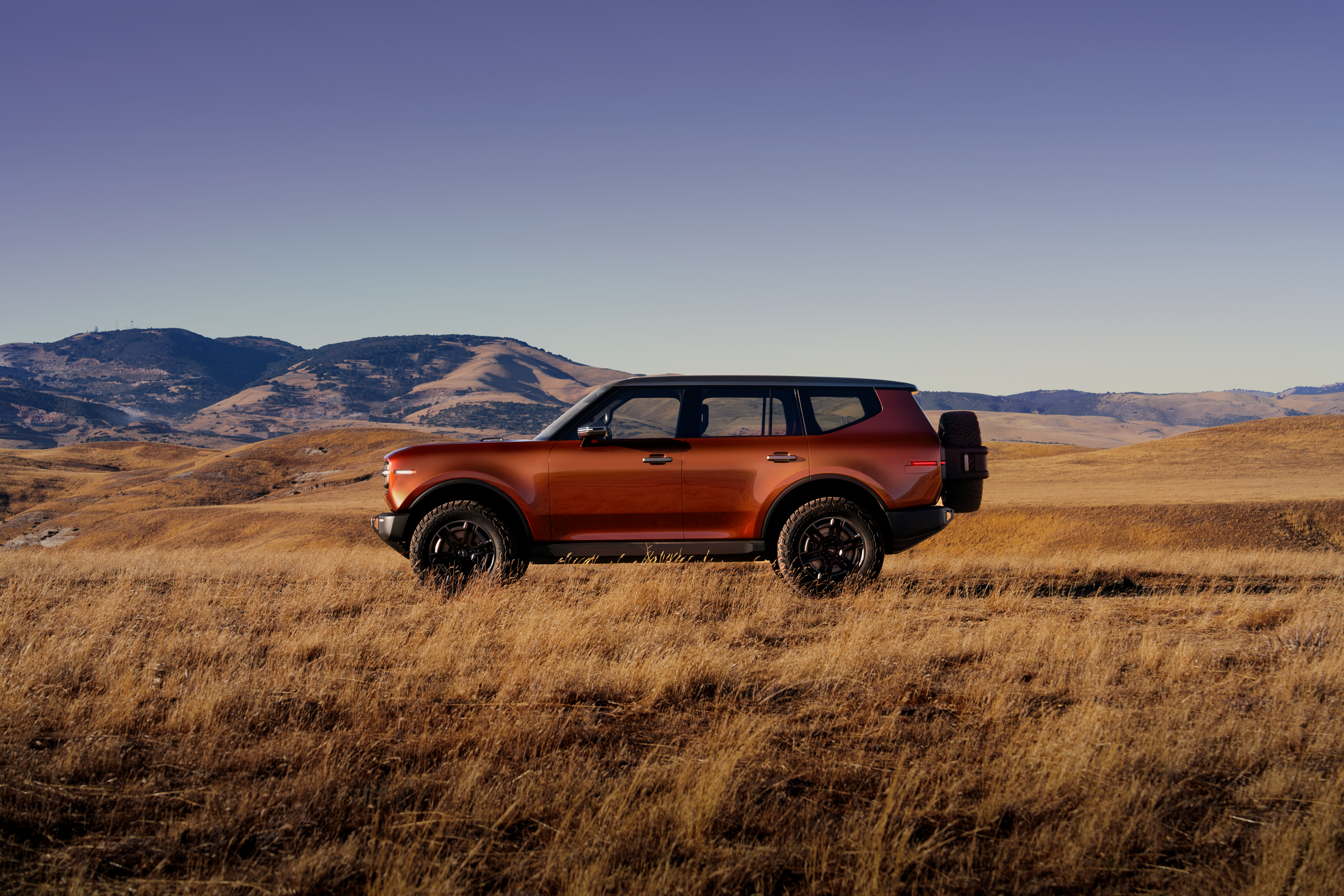 A Scout Traveler SUV seen in profile