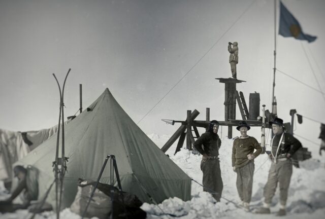 Frank Hurley, Frank Wild and Ernest Shackleton at "Ocean Camp," December 1915. (