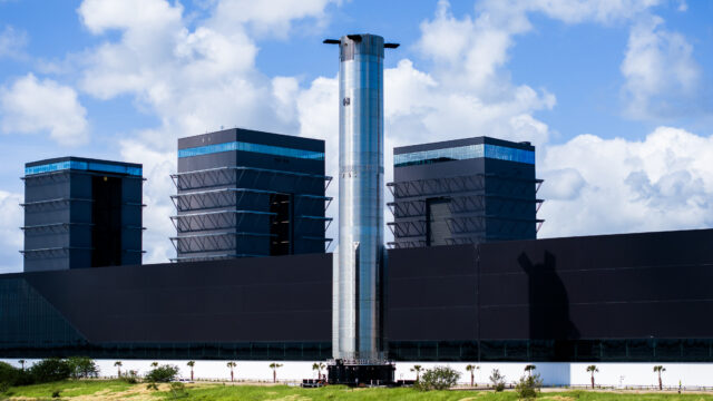 SpaceX has caught a massive rocket. So what’s next? - Ars Technica