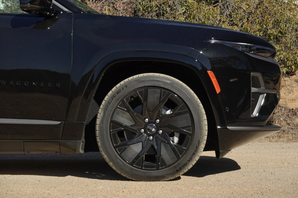 Jeep Wagoneer S front wheel