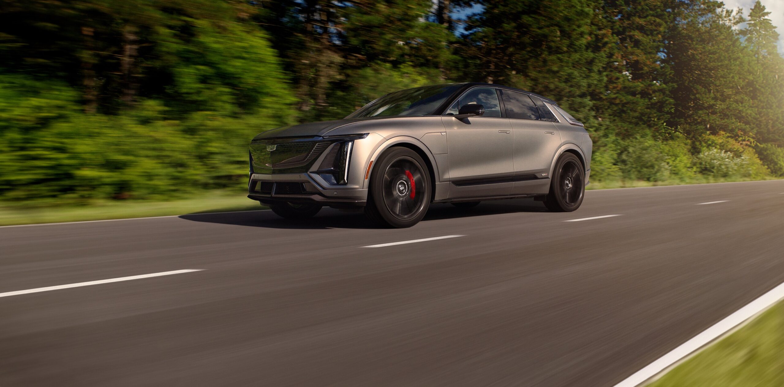 Cadillac gives the Lyriq a race car-inspired glow-up - Ars Technica