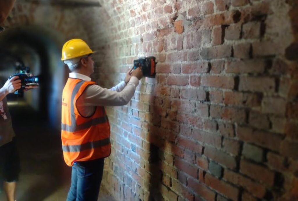 Ground-penetrating radar reveals new secrets under Milan's Sforza Castle