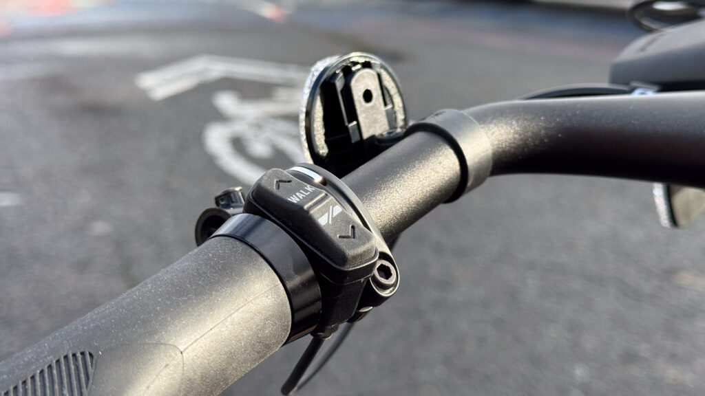 The Trek FX+ 7's handlebar toggle.