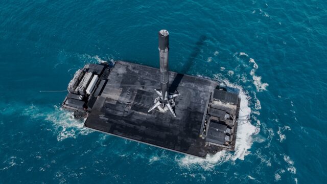 Rocket Report: SpaceX lands in the Bahamas; ULA tests modified
