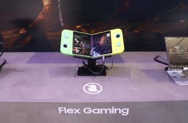 Samsung Display Flex Gaming