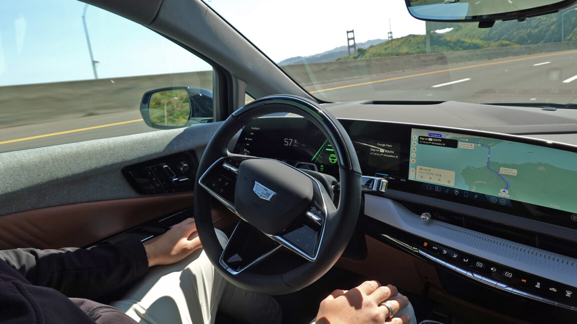 GM's Super Cruise passes a billion driven miles since 2017