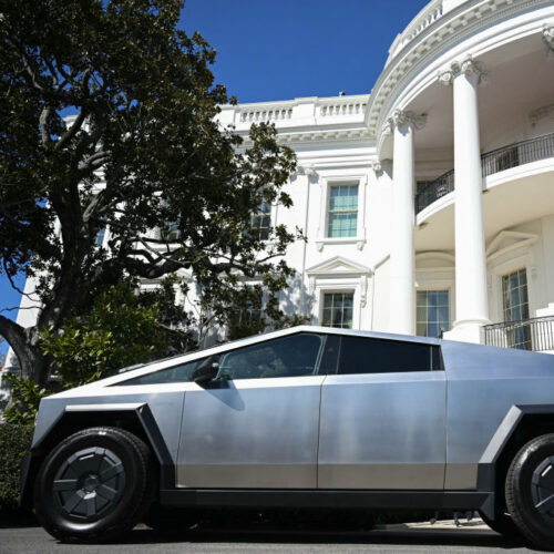 Cybertrucks’ faulty trim prompts biggest recall yet, stokes Tesla investor panic