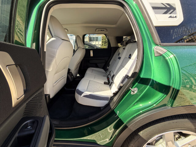 Mini Countryman rear seat
