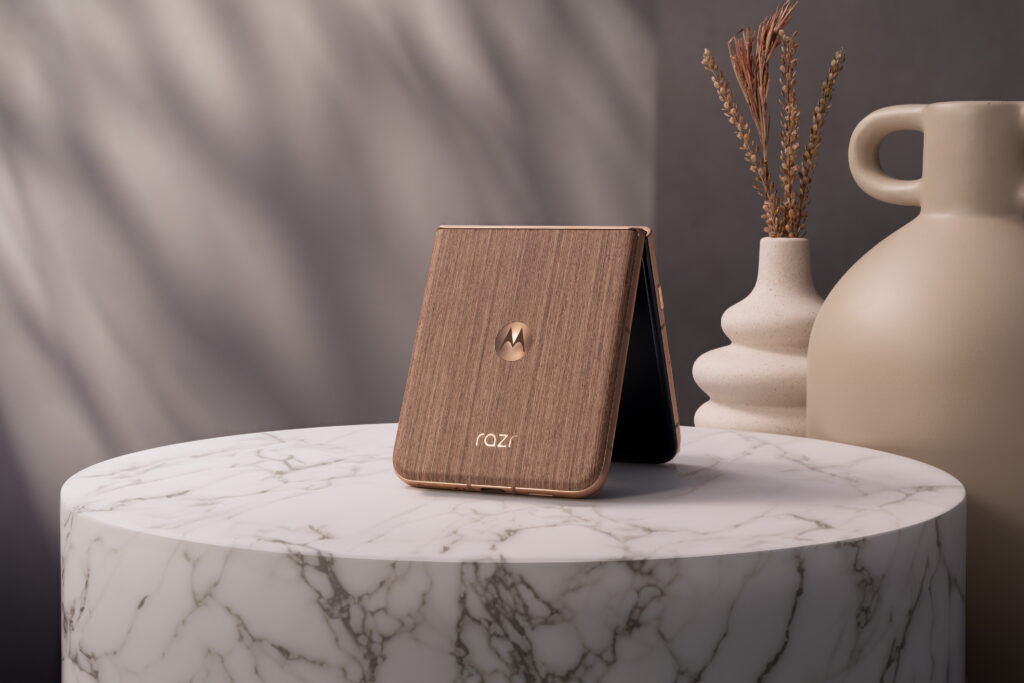 Wooden razr