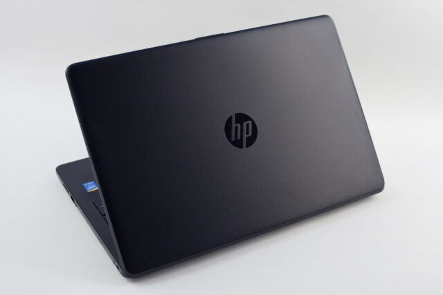 An HP laptop.