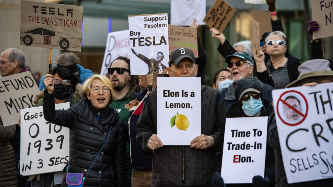 Tesla’s death is “not close” says Musk, as operating margin drops to 2%