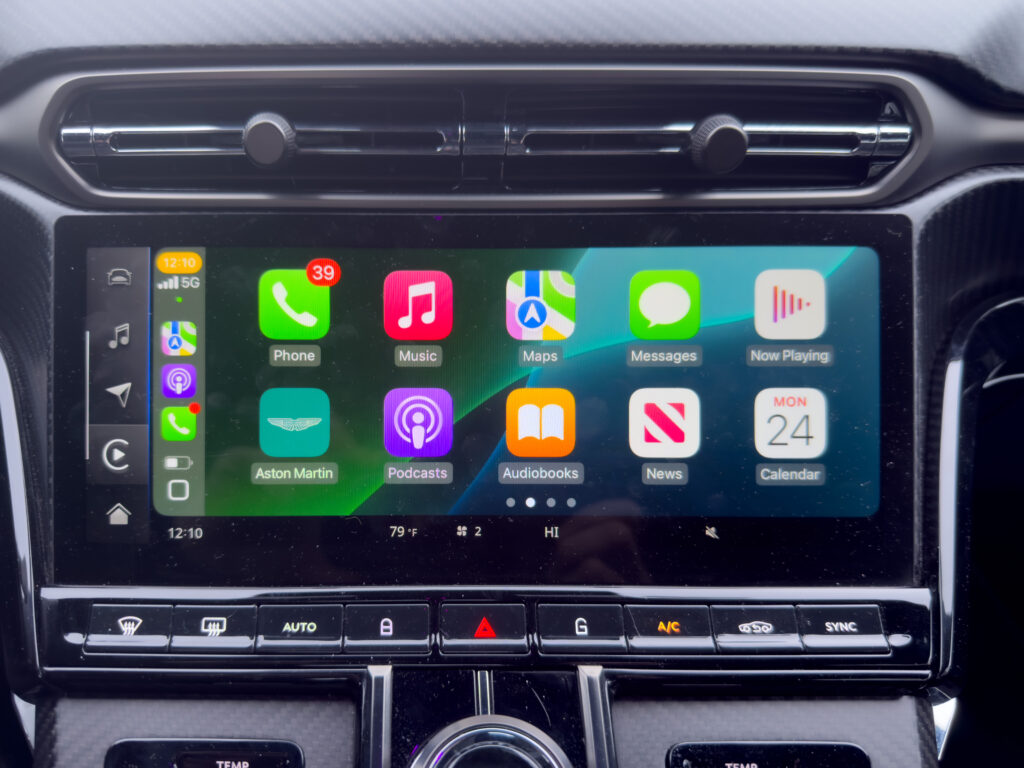Aston Martin Vantage CarPlay screen