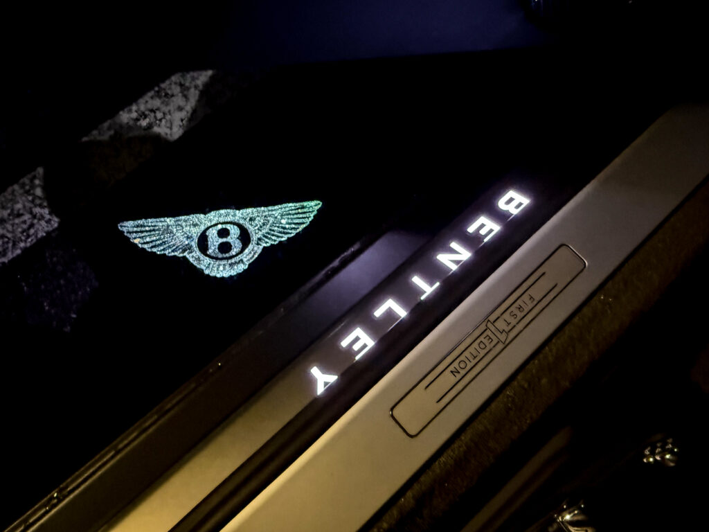 Bentley puddle lamp