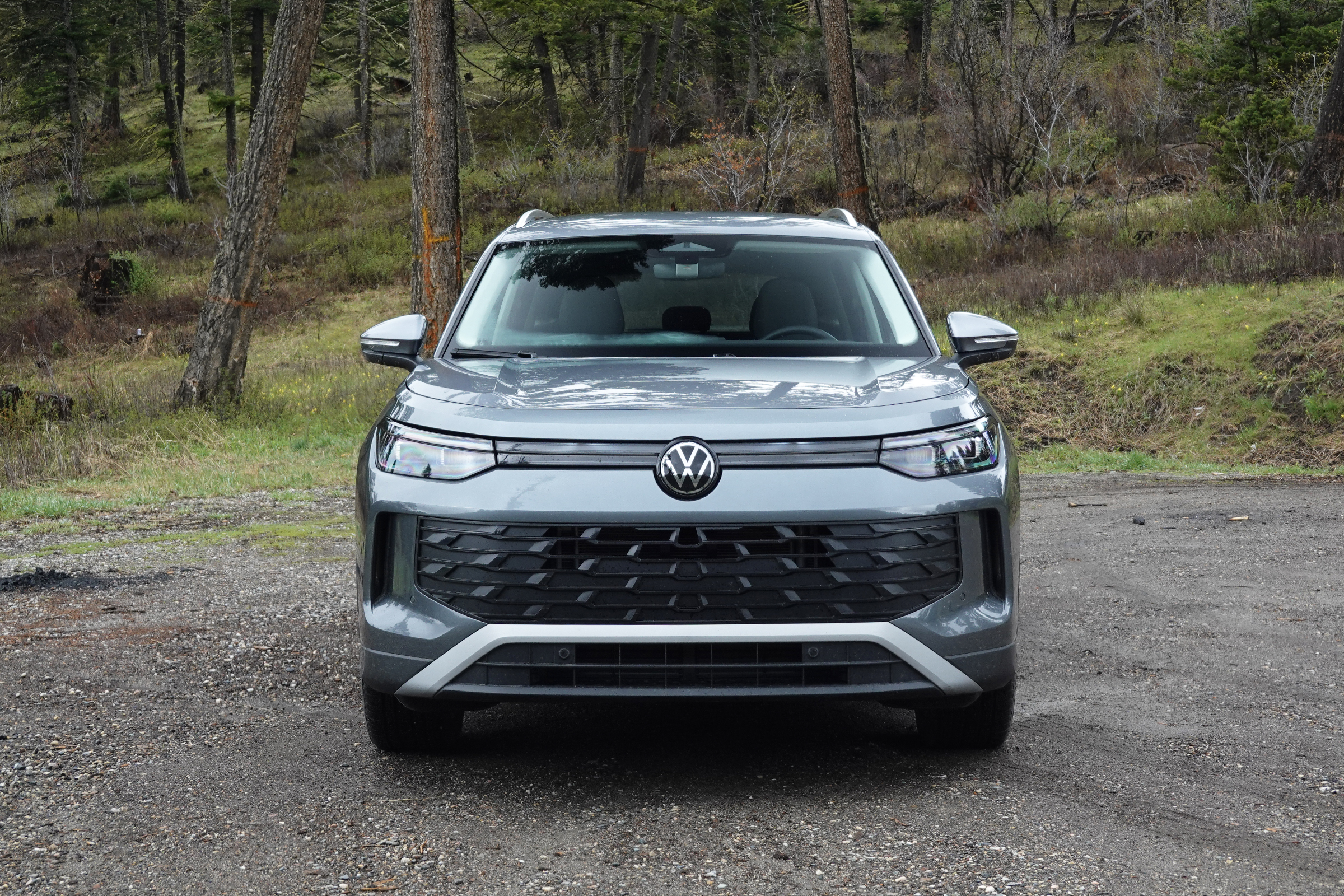 2025 VW Tiguan front