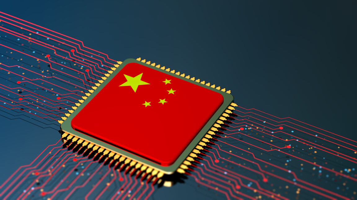 Trump prohíbe las ventas de software de diseño de chips a China