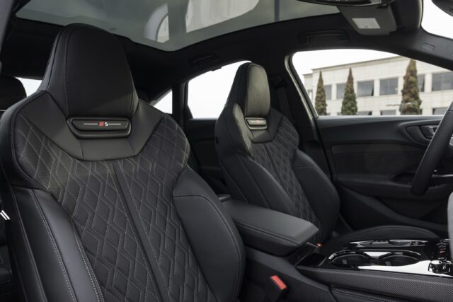 Audi S5 front seats