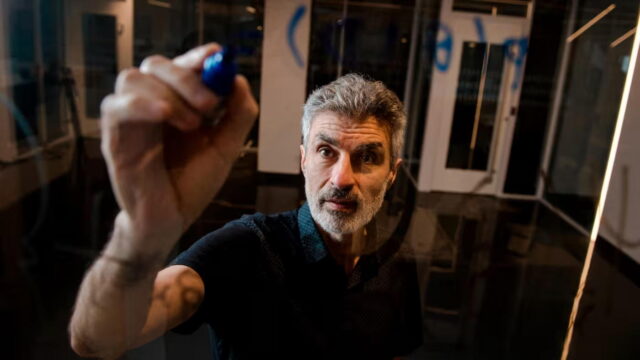“Godfather” of AI calls out latest models for lying to users