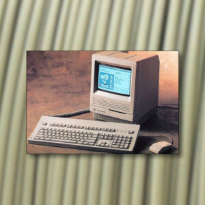 The Mac SE, released in 1987, was one of many classic Macs to use the "Platinum" color scheme.