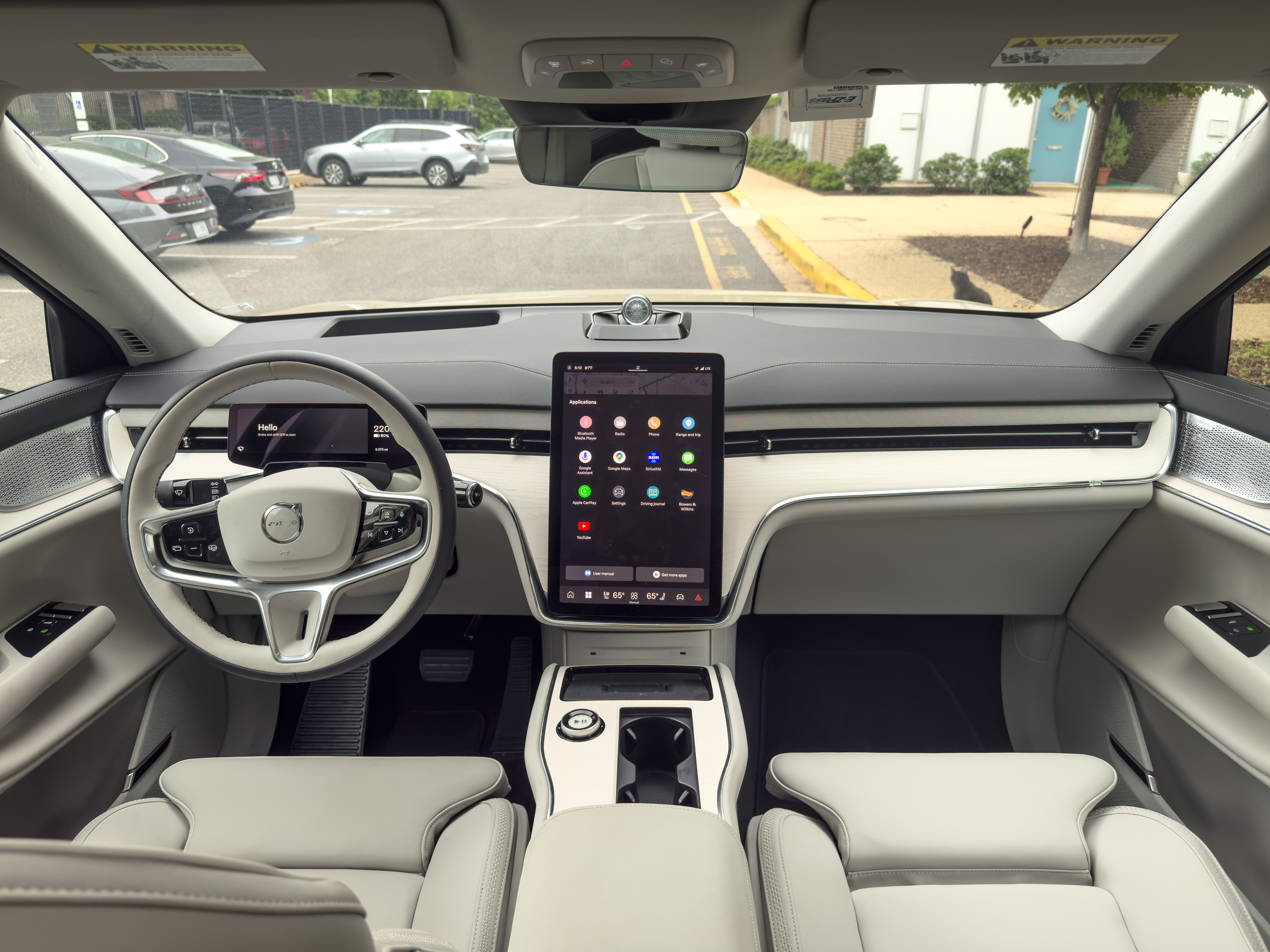 Volvo EX90 interior