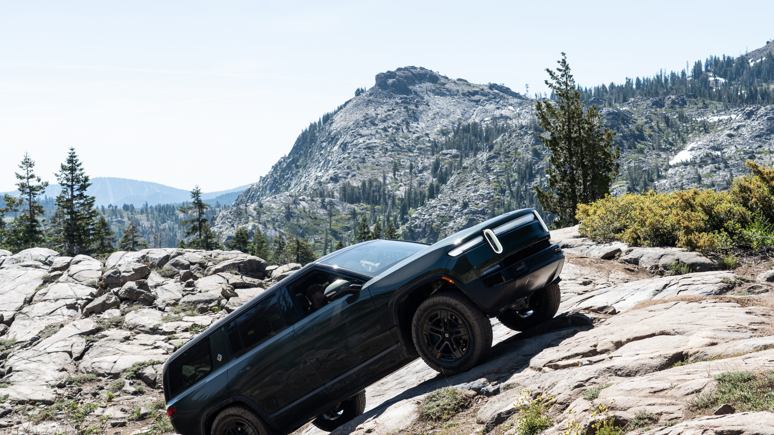 Rivian’s new Quad-Motor R1T and R1S beat the competition in any conditions