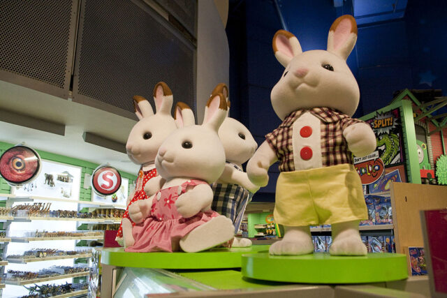 Toy company may regret coming for “Sylvanian Drama” TikToker, experts say