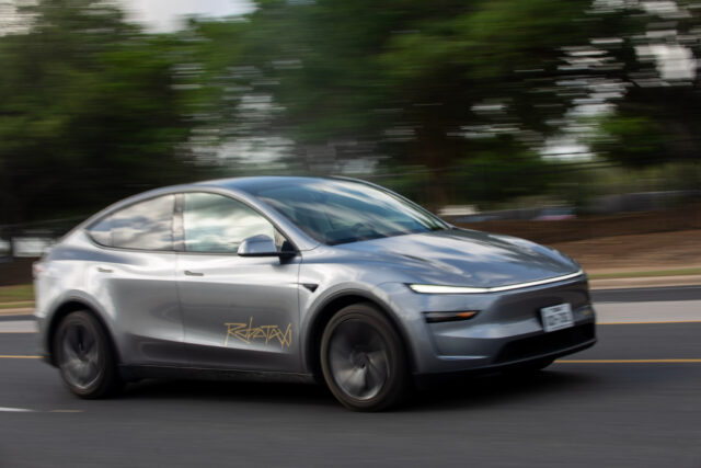Tesla skepticism continues to grow, robotaxi demo fails to impress Austin