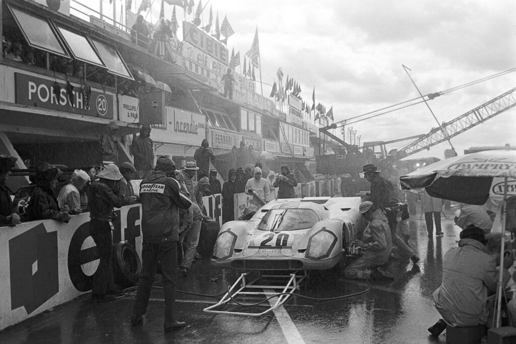 Steve McQueen, Porsche 917, 24 Hours of Le Mans, Le Mans, 14 June 1970. A scene being filmed of Hollywood star Steve McQueen's movie "Le Mans".
