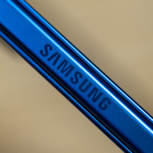 Samsung Galaxy Z Fold 7 hinge macro