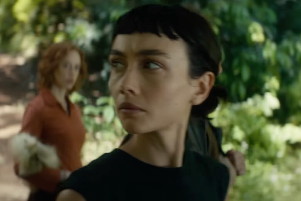 Synths hunt down deadly monsters in latest Alien: Earth trailer - Ars ...