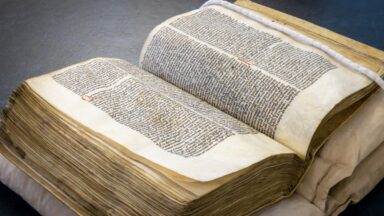 Unraveling the Mystery of Wade: A Chivalric Legend Reinterpreted