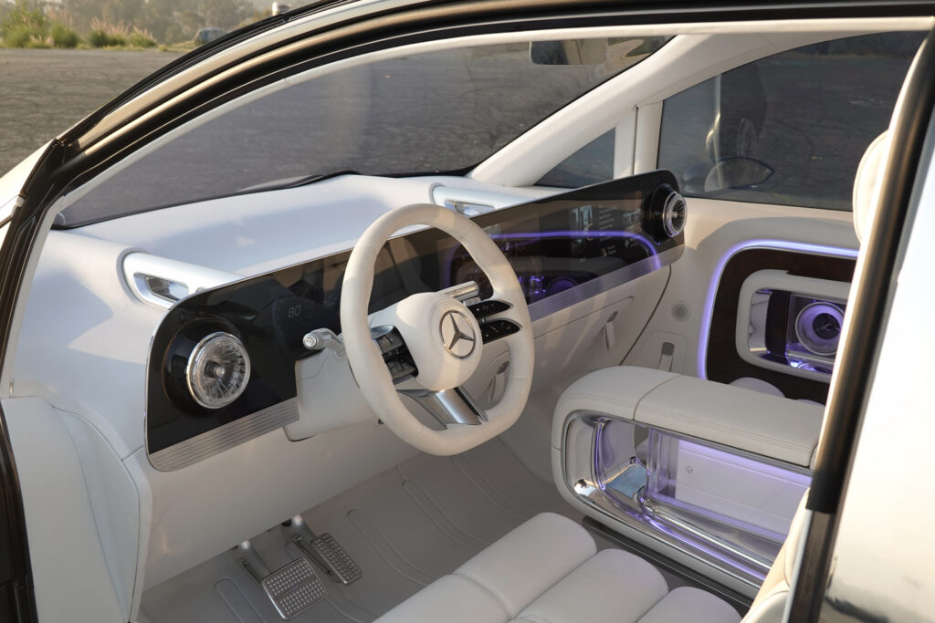 Mercedes concept van cockpit