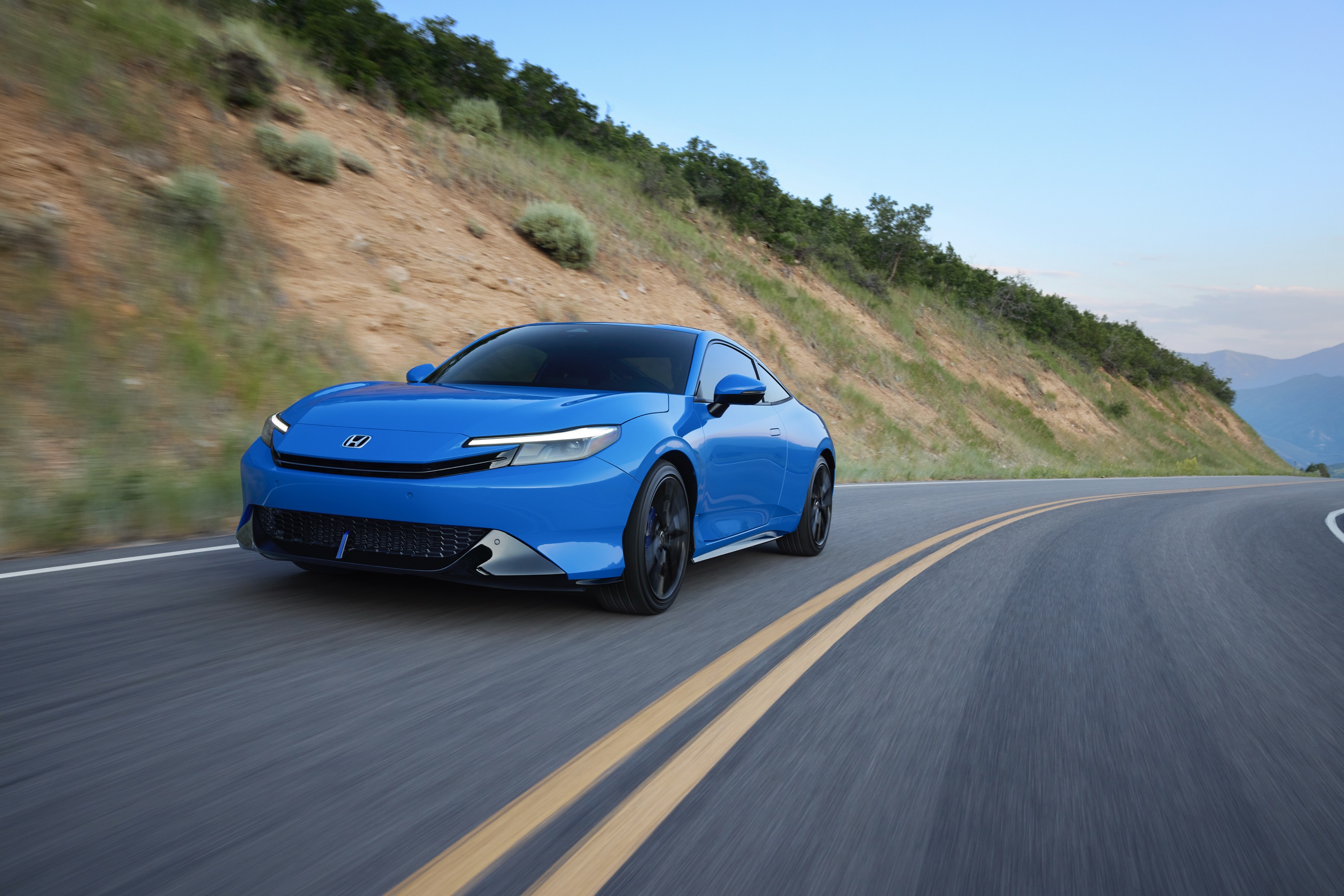 Honda combines Type-R handling with hybrid efficiency for 2026 Prelude