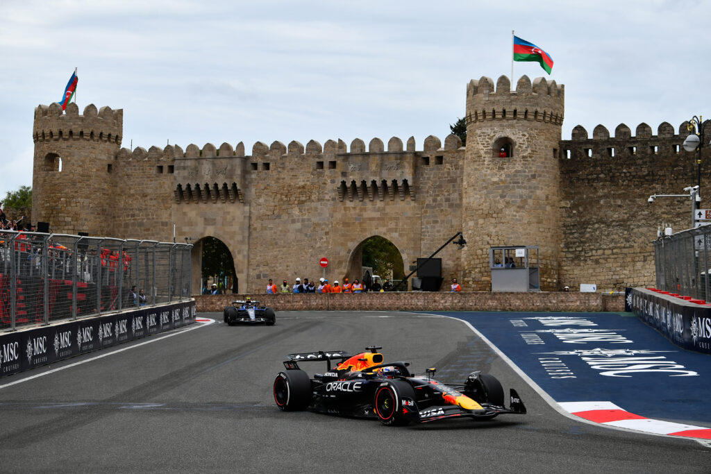 BAKU, AZERBAIJAN - SEPTEMBER 21: Max Verstappen of the Netherlands driving the (1) Oracle Red Bull Racing RB21 leads Carlos Sainz of Spain driving the (55) Williams FW47 Mercedes on track during the F1 Grand Prix of Azerbaijan at Baku City Circuit on September 21, 2025 in Baku, Azerbaijan.