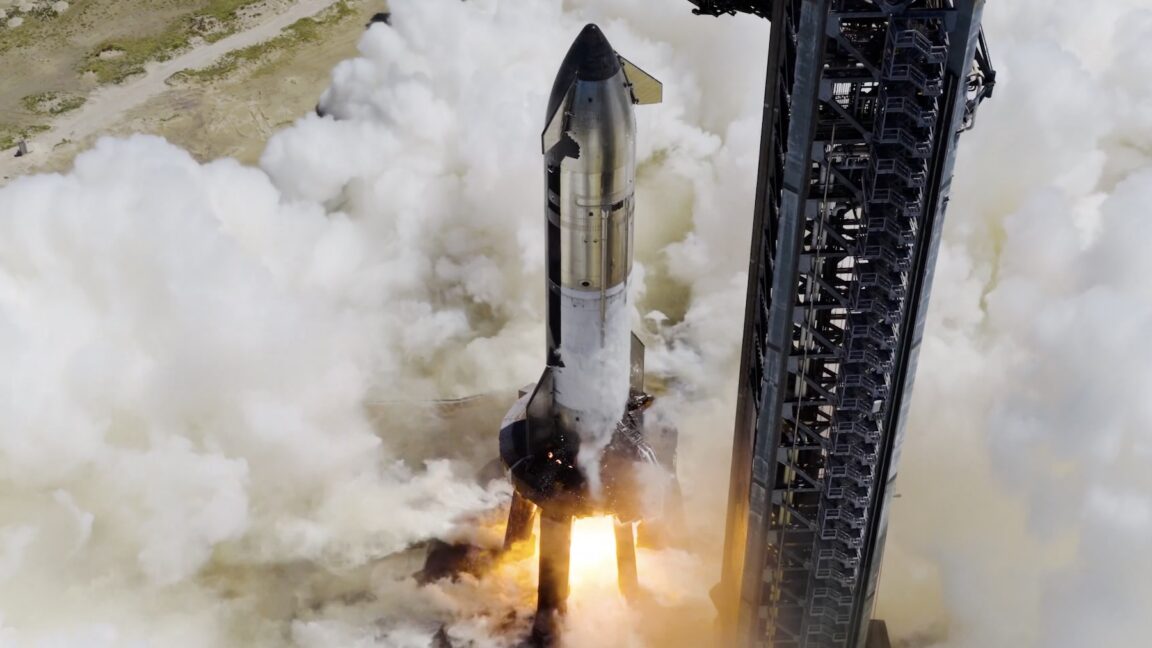 SpaceX has a few tricks up its sleeve for the last Starship flight of the year