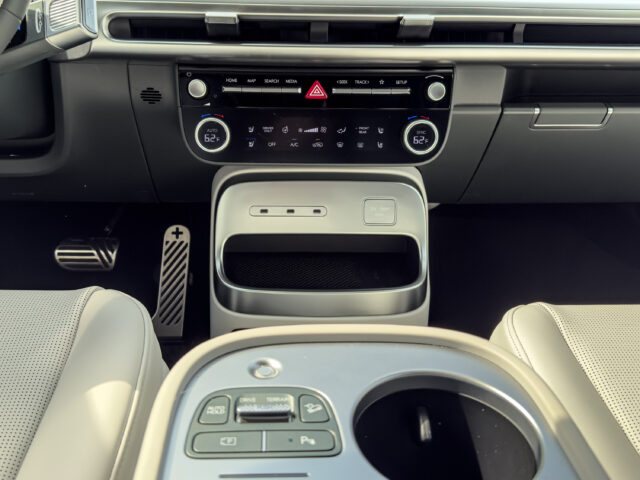 Una console centrale Hyundai Ioniq 9