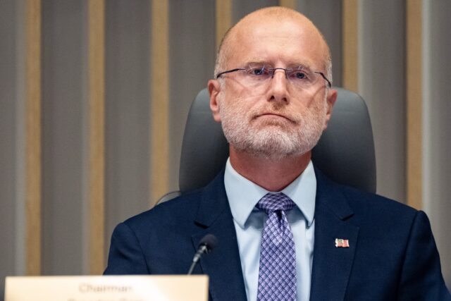 FCC Republicans force prisoners and families to pay more for phone calls