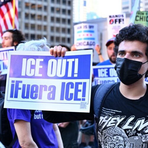 News Feed 390 ICE wants to build a 24/7 social media surveillance team