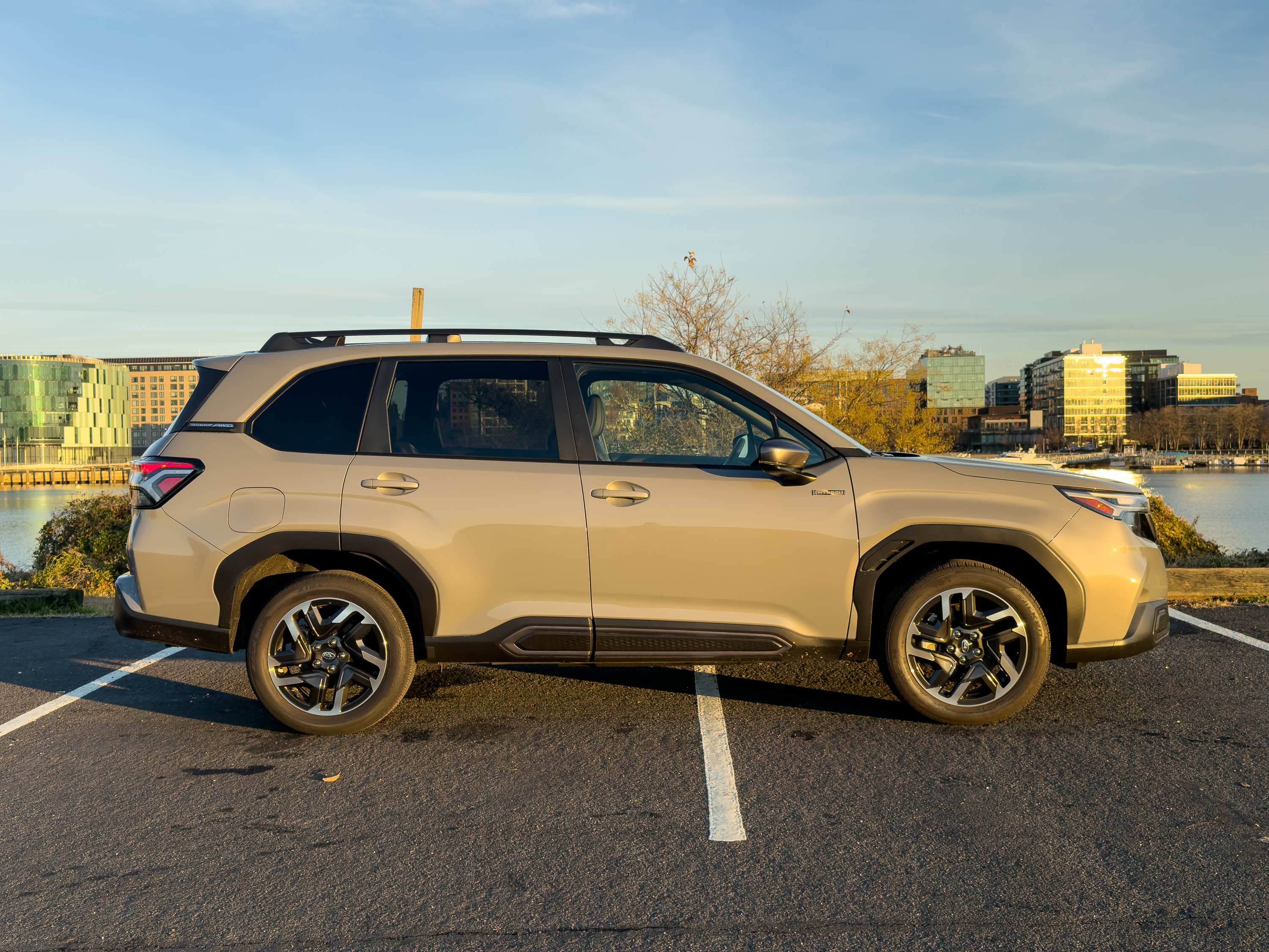 Subaru Forester Hybrid in profile