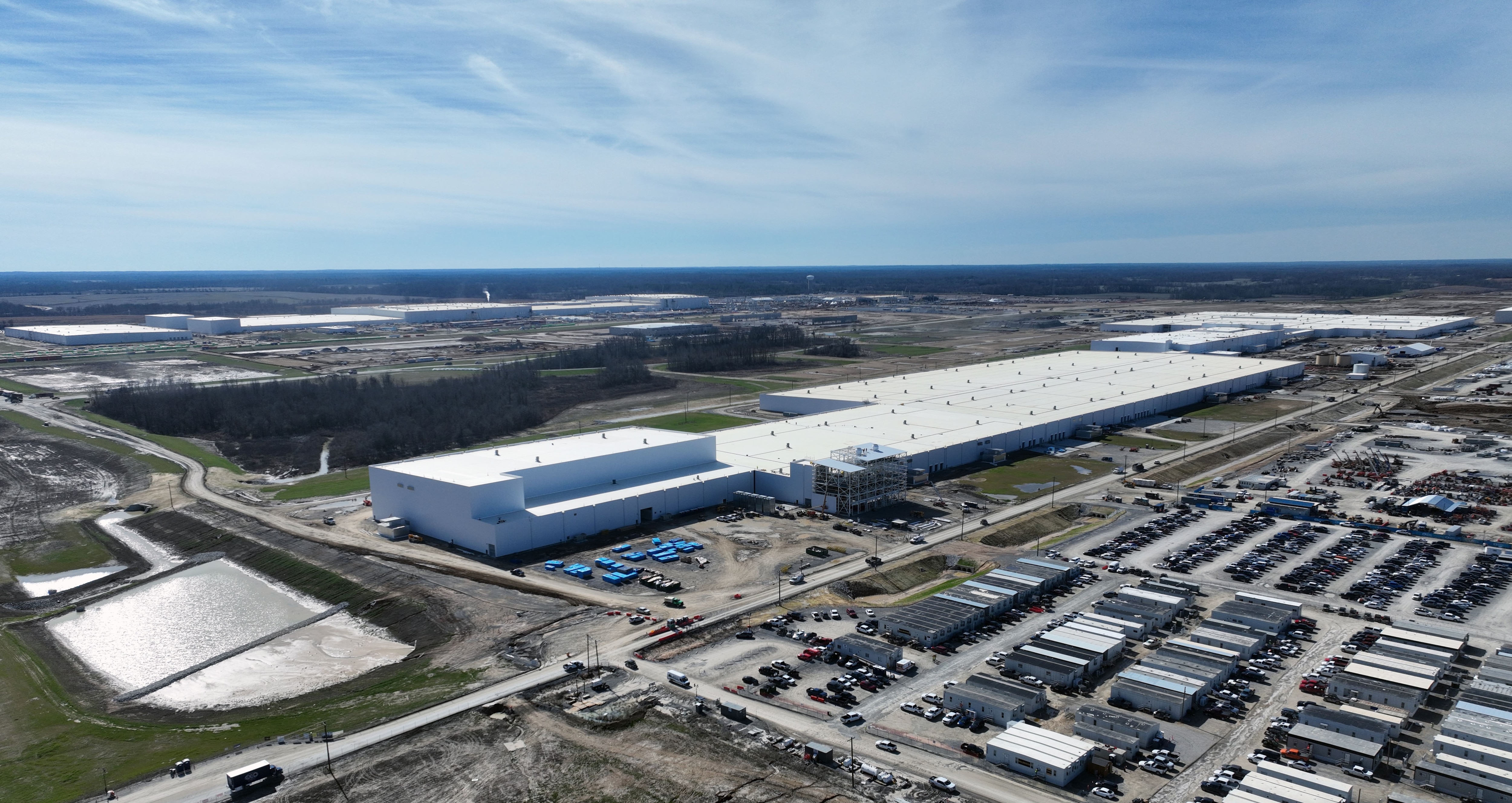 Fewer EVs need fewer batteries: Ford and SK On end their joint venture - Ars Technica Fewer EVs need fewer batteries: Ford and SK On end their joint venture - Ars Technica