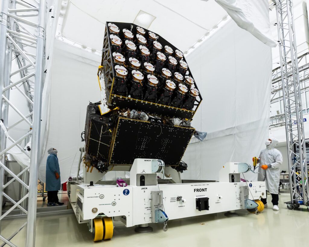 Plato_rotated_upwards_in_the_ESTEC_clean
