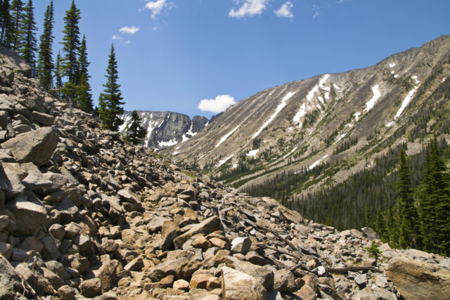 US Black Hawk helicopter trespasses on private Montana ranch to grab elk antlers