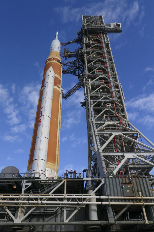 US House takes first step toward creating “commercial” deep space program