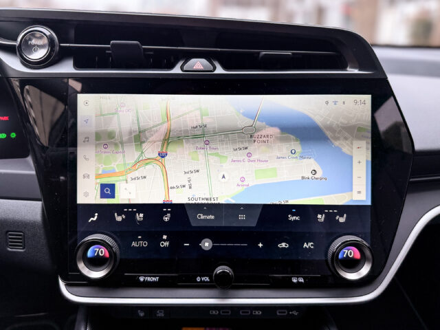 Lexus RZ infotainment