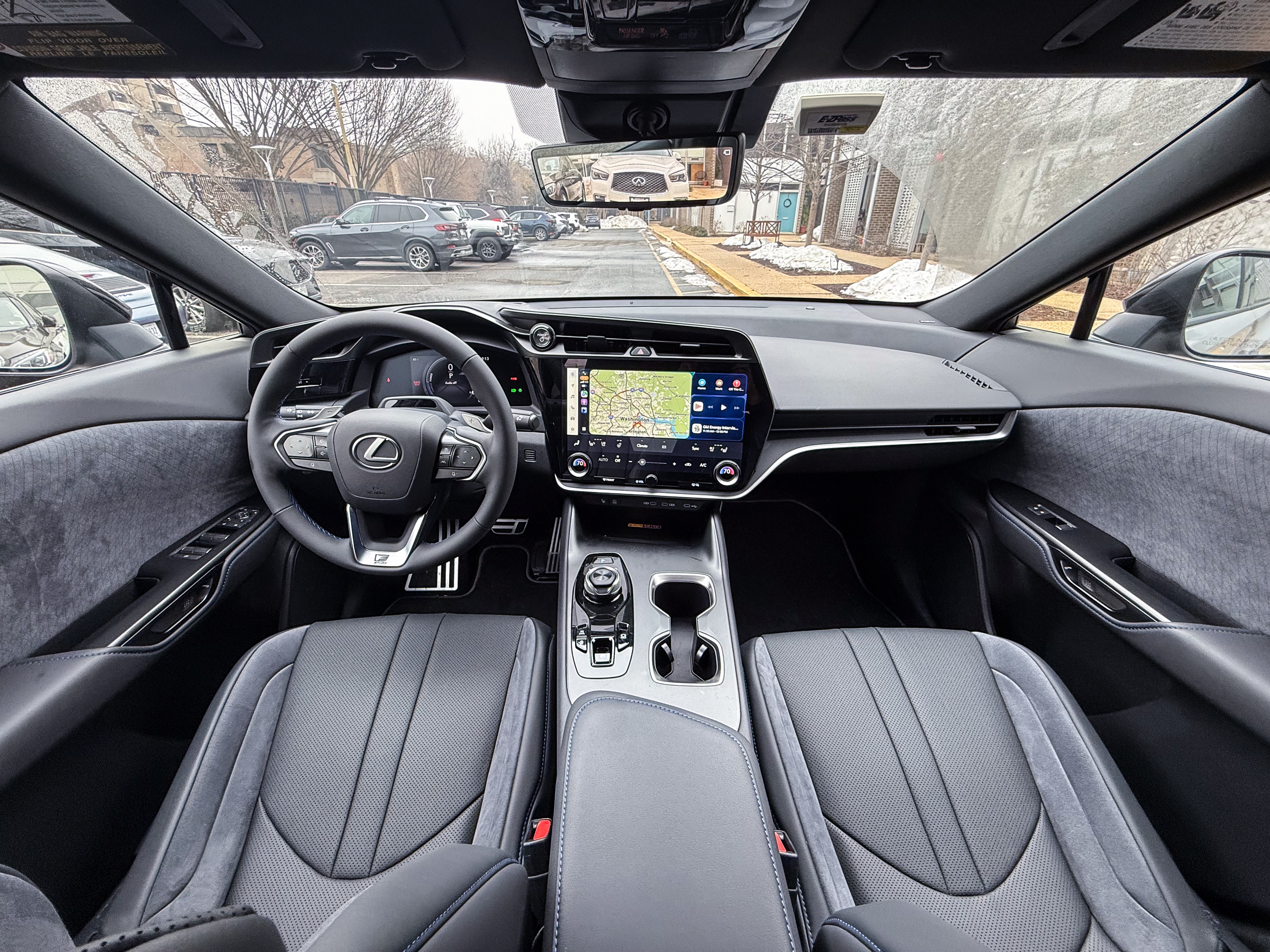 Lexus RZ 550e interior