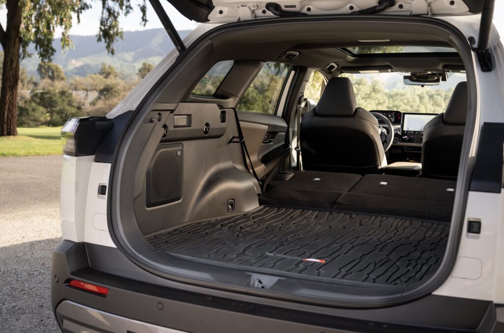 Vano di carico del bosco Toyota BZ